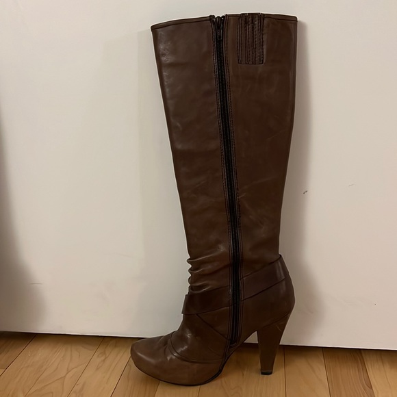 Seychelles Suspence Tall Boot in Dark Brown Size 8 - Picture 7 of 8